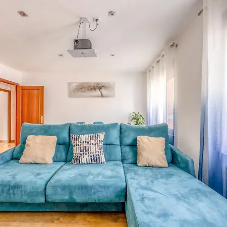Nuevo Cerca Centro , Wifi Y Calefacción Apartamento *